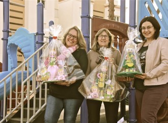 Las solidarias manos de Carmen, Pilar y Marga