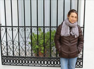 “Ausencia”, obra de la benissera Teresa Iborra se alza con eI I Premio de Escultura en Piedra Natural Fundación Levantina/UMH