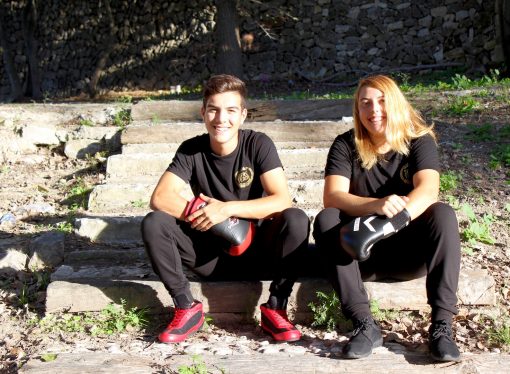 Marina González y Joan Ginestar se ponen los guantes para dar su golpe más solidario