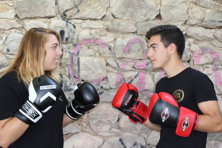 Como Se Ponen Los Guantes De Boxeo
