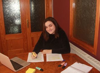 Así vive el confinamiento y su carrera la estudiante benissera de Medicina Raquel Navarro Llop