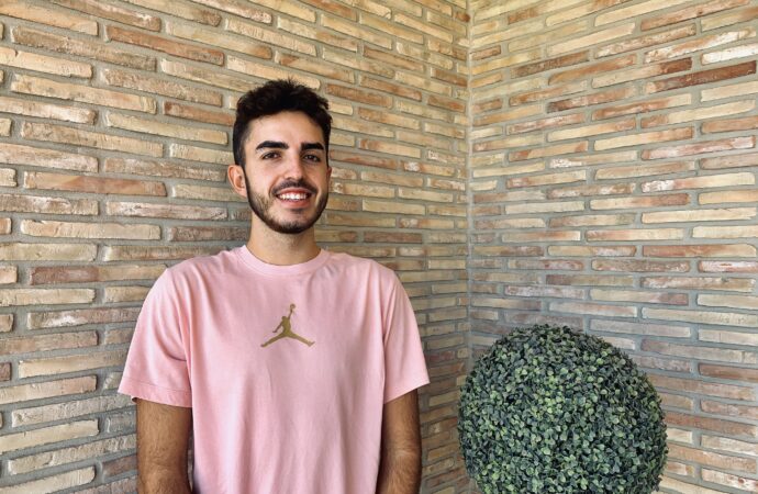 Arnau Ivars Bertomeu: “Es totalmente falso que a los jóvenes no nos pueda afectar la COVID. Está más cerca de lo que pensamos”