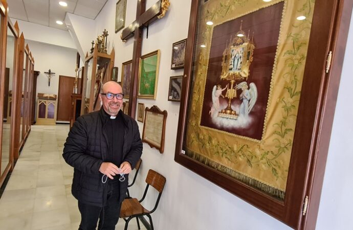 Los benisseros inundan las Redes Sociales con agradecimientos a su cura Salvador Enrique Cebolla