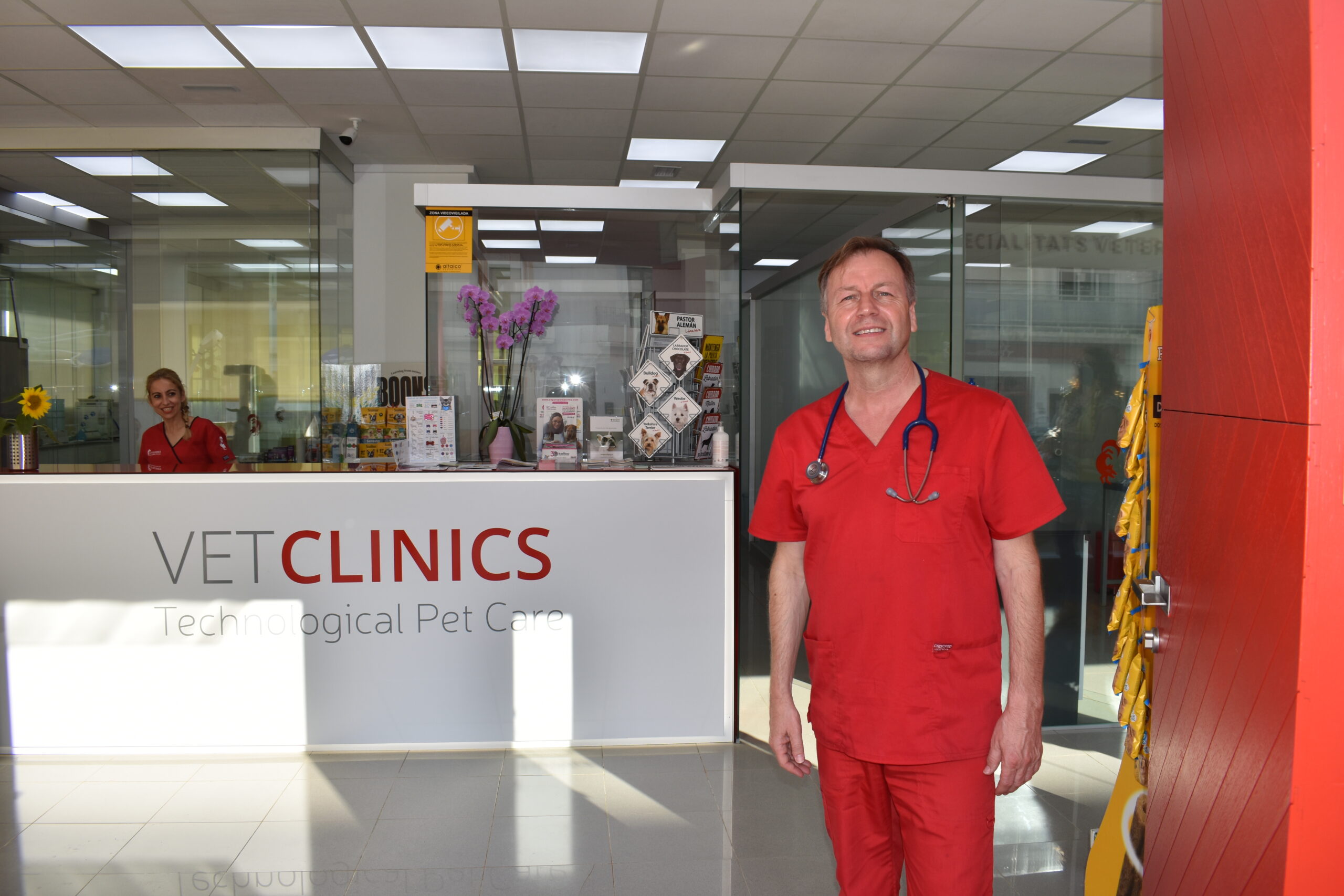 VetClinics, especialidades veterinarias para las dos marinas El