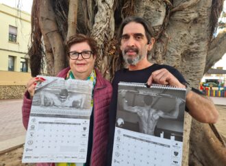 «Hombres reales para la vida real» protagonizan el 2023 con un calendario a beneficio de la lucha contra el cáncer