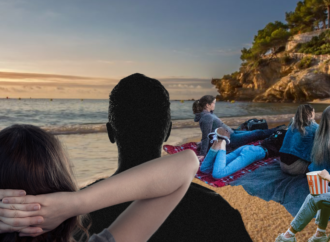El cine al aire libre de Benissa: ¡Una experiencia mágica bajo las estrellas!