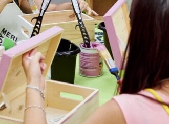 Portal de la Marina y Leroy Merlín organizan su primer taller de pintura a la tiza