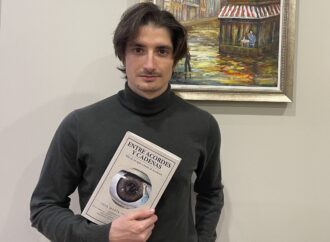 La primavera literaria benissera empieza con el libro “Entre acordes y cadenas” de José María Asencio Gallego