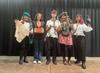 Gran Final de Curso Teatral en el Auditori Teulada Moraira