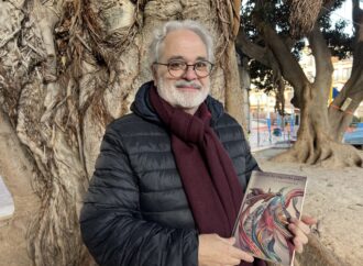 El benissero Fco. Javier Ginestar Pérez lanza su libro «¿Conoces tu segunda piel?»