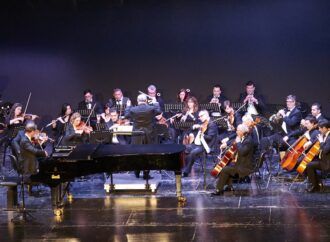 La música del cine toma protagonismo en Benitatxell con el concierto “Un Món de Cinema”