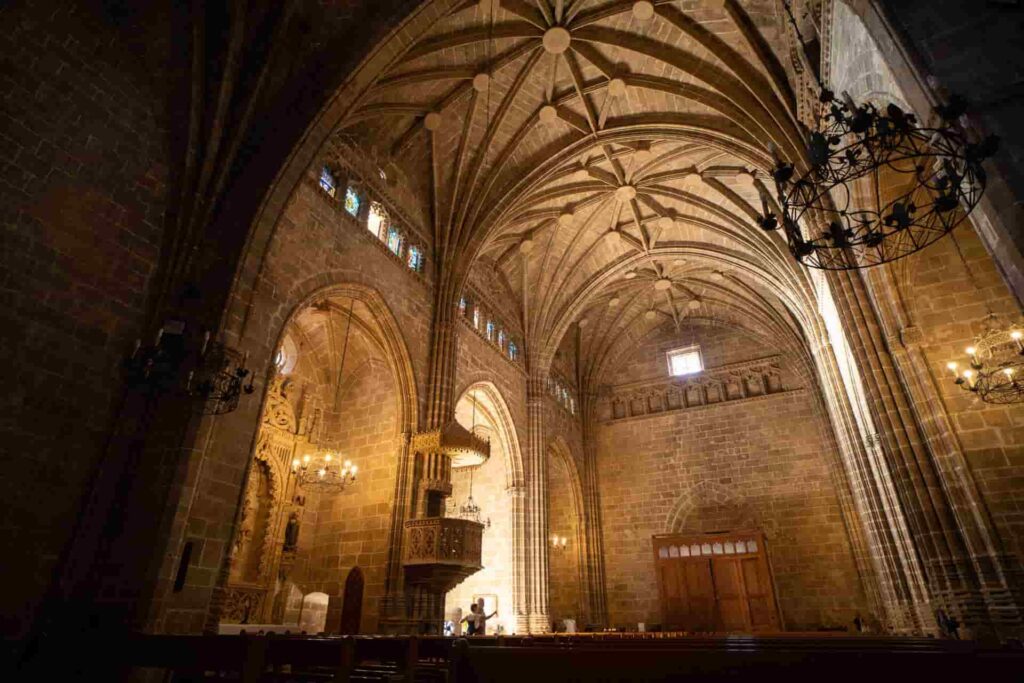 Vista des del interior de la Iglesia de San Bartolomé de Javea, en la Costa Blanca