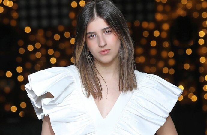 Zaira Quintanar Rodríguez vuelve a ser Reina de las Fiestas de la Soledad de Ondara doce años después de ser Reina Infantil