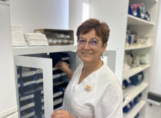Se jubila Dolores Moral, el alma del Centro de Salud de Benissa tras 35 años cuidando de generaciones de vecinos
