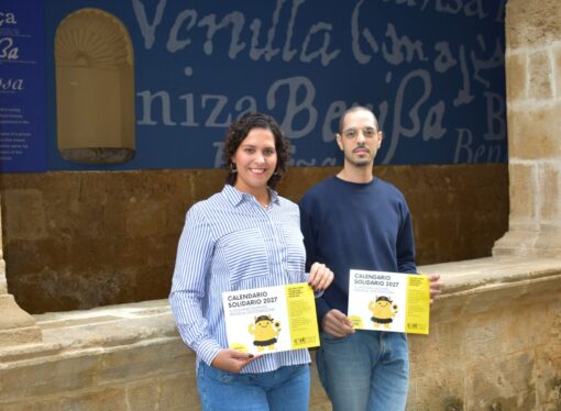 Alberto Robles y Aurora Rivera ponen rostro a la lucha contra el cáncer de osteosarcoma en un calendario solidario